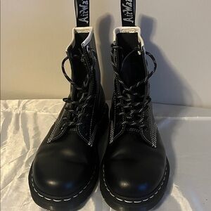 Dr Martins Black Leather Lace-Up Boots